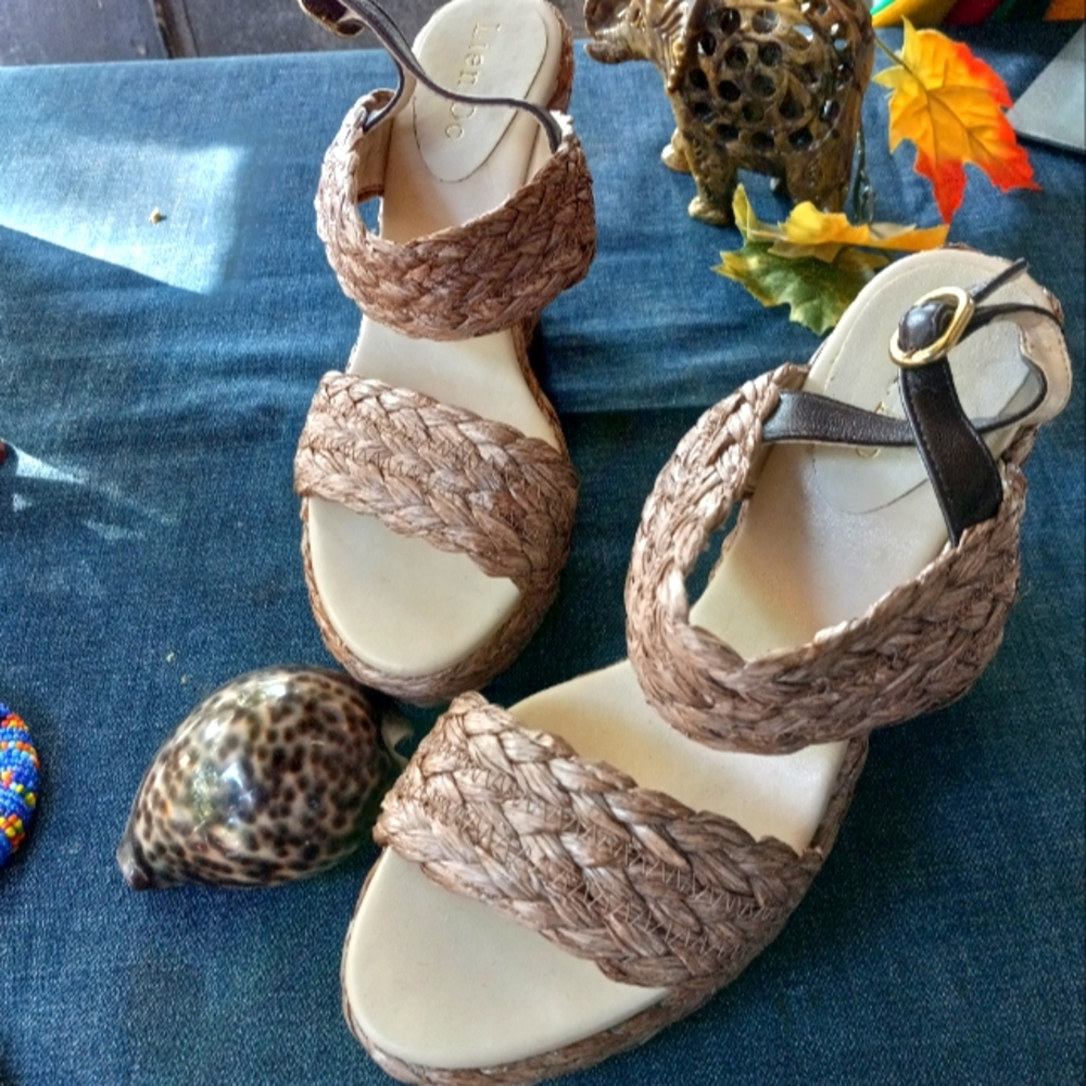Scandals Espadrils Woven Style w/Brown Buckles NO BOX 🚫